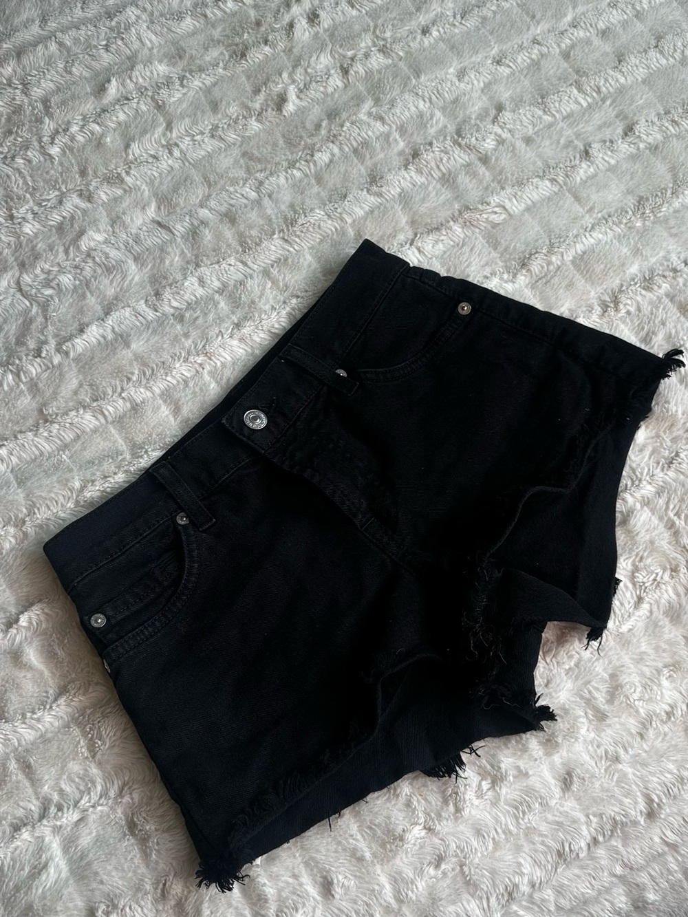7 for All mankind Black High-Waist Denim Shorts size 23 (00) low rise